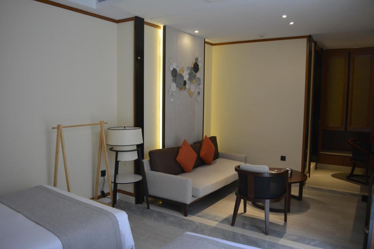 Wyndham Shenzhou Peninsula Hotel Wanning Exterior photo